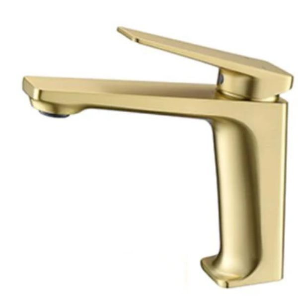 torneira dourada para banheiro