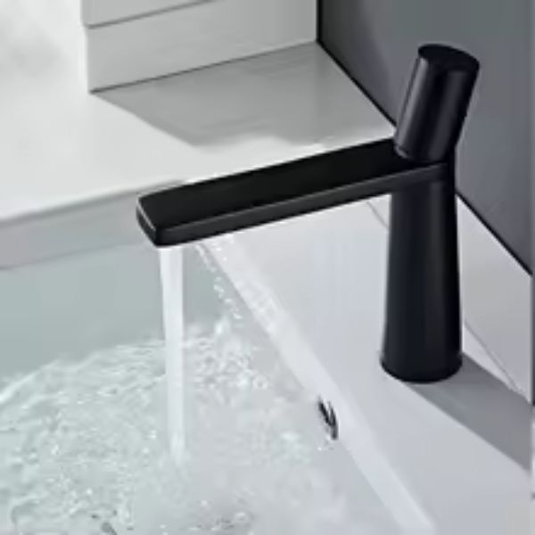 torneira preta para banheiro 